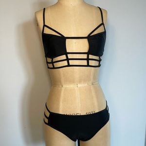 One Teaspoon Eagle Cage Bikini Set